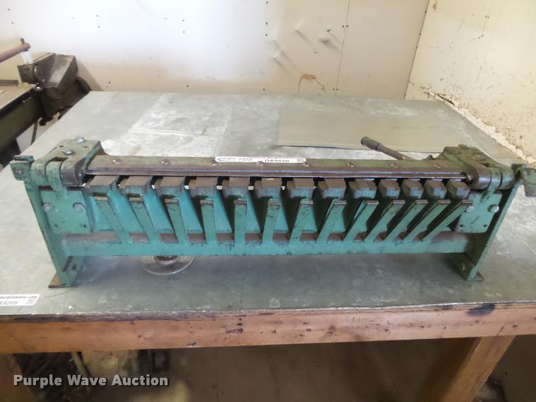 image for item DA9220 Tennsmith CB24 cleat break