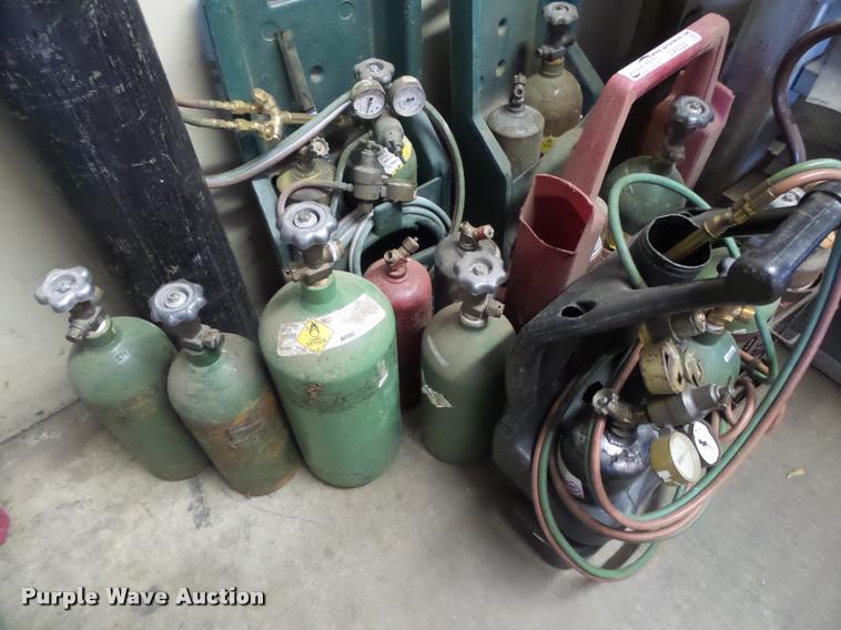 image for item DA9222 (2) torches