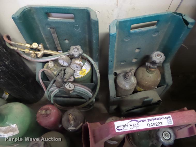 image for item DA9222 (2) torches