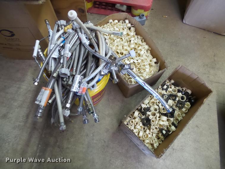 image for item DA9230 Stainless steel braided supply lines