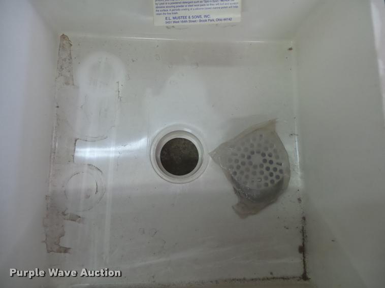 image for item DA9234 Fiberglass shower