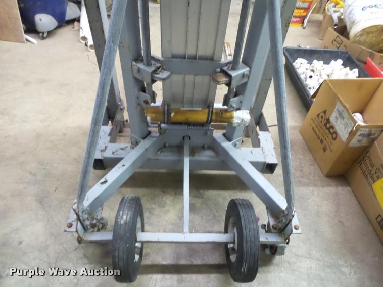 image for item DA9241 Genie SLC-24 Superlift duct work lift