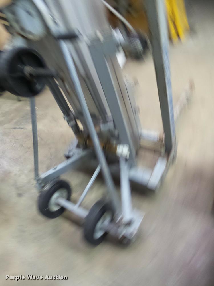 image for item DA9241 Genie SLC-24 Superlift duct work lift