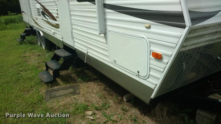 image for item DB0969 2012 Coachmen Catalina camper