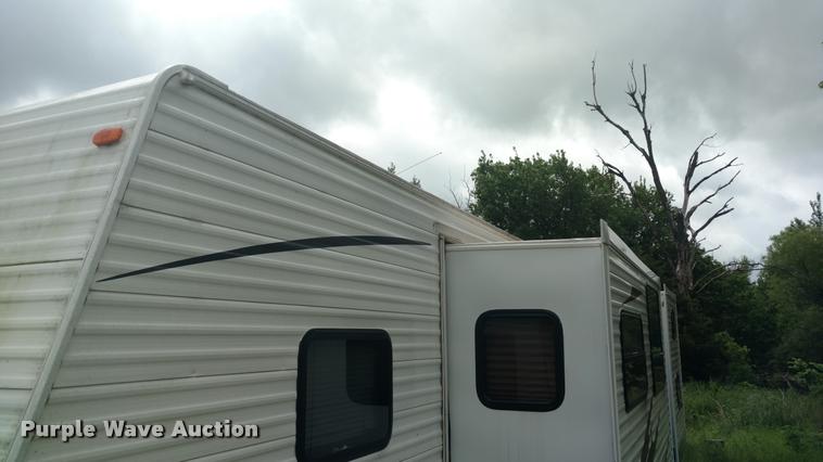 image for item DB0969 2012 Coachmen Catalina camper