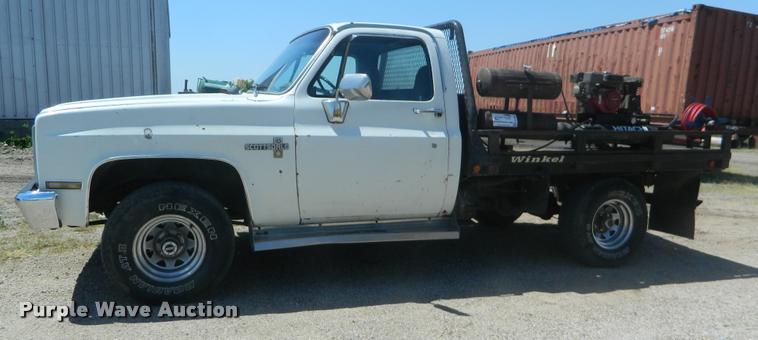 image for item DB1063 1983 Chevrolet 1500 flatbed pickup truck