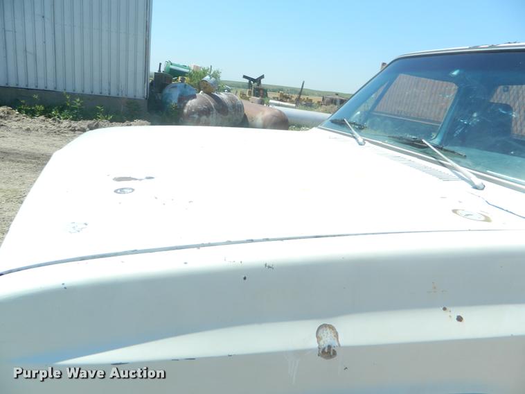 image for item DB1063 1983 Chevrolet 1500 flatbed pickup truck