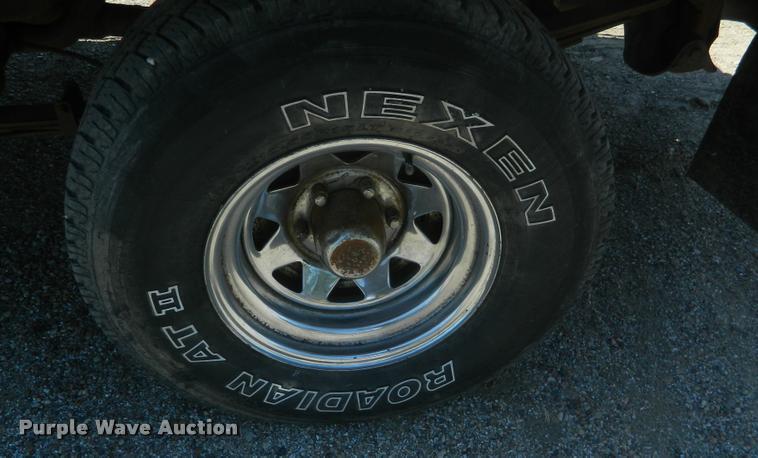 image for item DB1063 1983 Chevrolet 1500 flatbed pickup truck