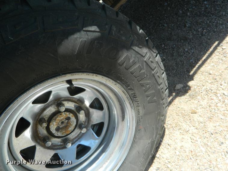 image for item DB1063 1983 Chevrolet 1500 flatbed pickup truck