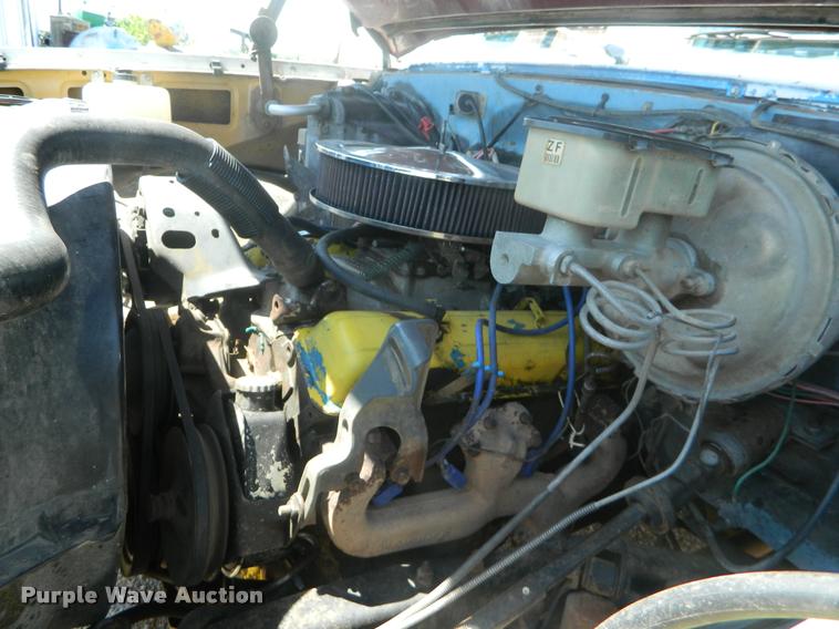 image for item DB1063 1983 Chevrolet 1500 flatbed pickup truck