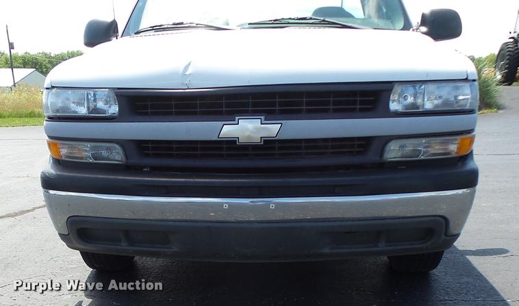 image for item DB1347 2001 Chevrolet Silverado 1500 pickup truck