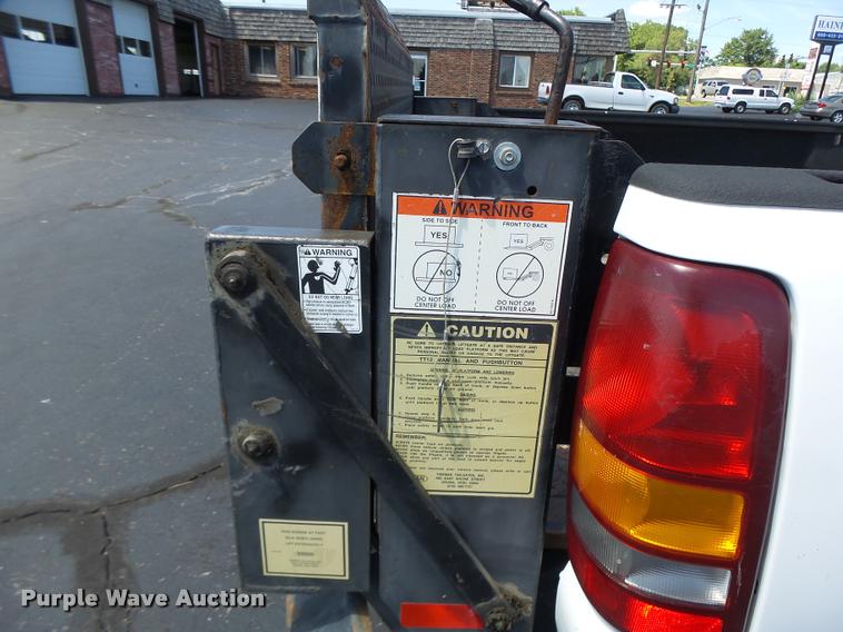 image for item DB1347 2001 Chevrolet Silverado 1500 pickup truck