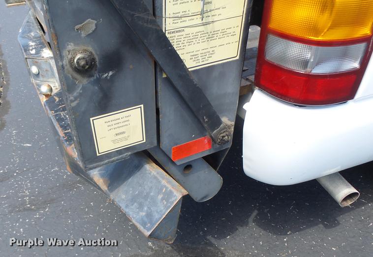 image for item DB1347 2001 Chevrolet Silverado 1500 pickup truck