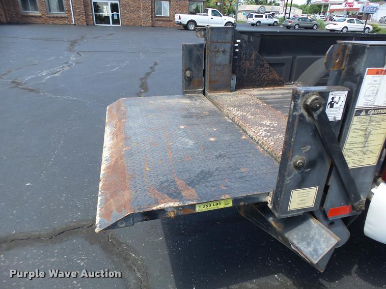 image for item DB1347 2001 Chevrolet Silverado 1500 pickup truck