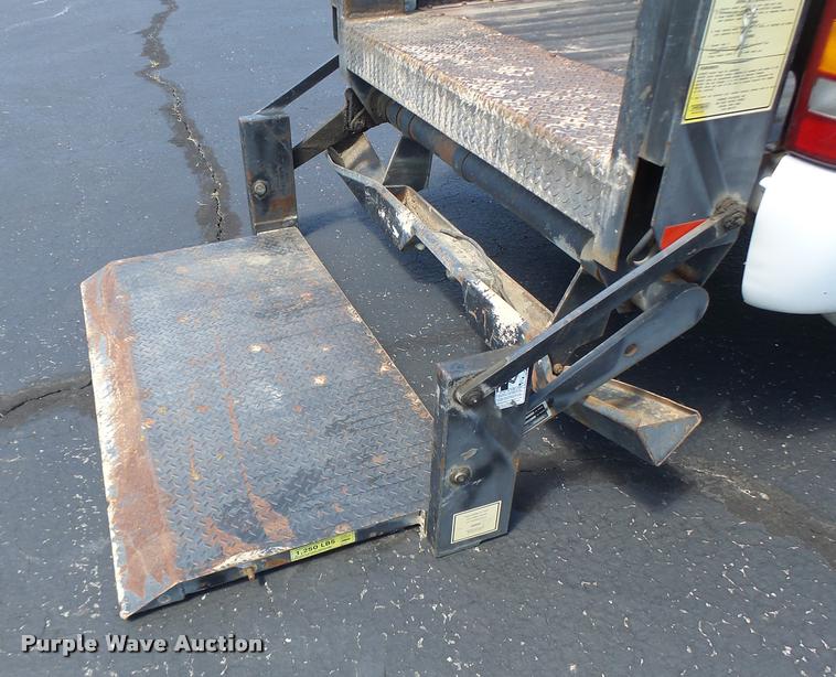 image for item DB1347 2001 Chevrolet Silverado 1500 pickup truck