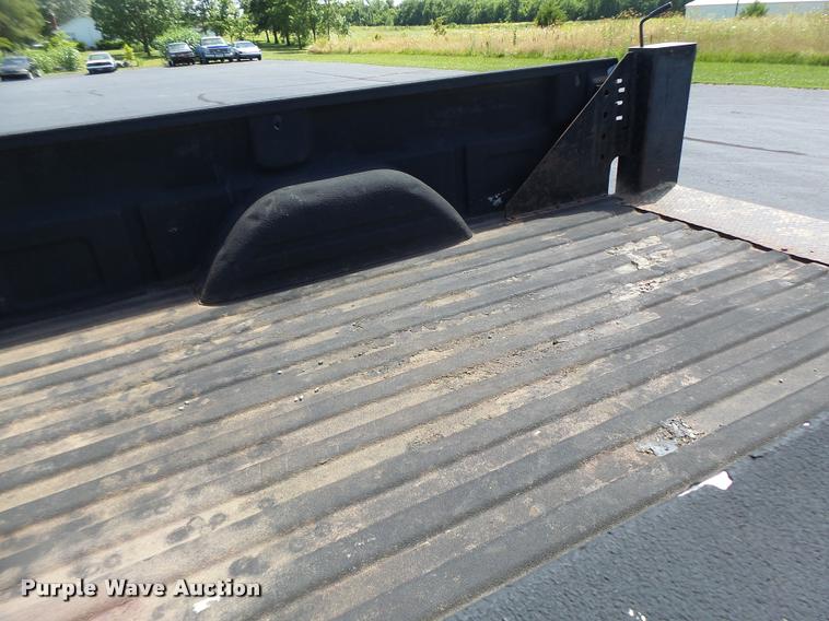 image for item DB1347 2001 Chevrolet Silverado 1500 pickup truck