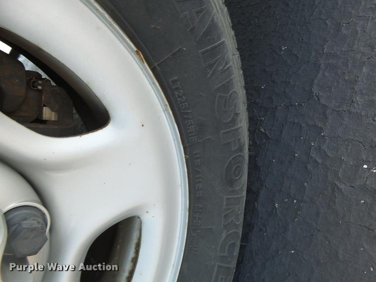 image for item DB1347 2001 Chevrolet Silverado 1500 pickup truck