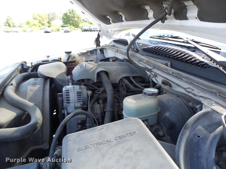 image for item DB1347 2001 Chevrolet Silverado 1500 pickup truck