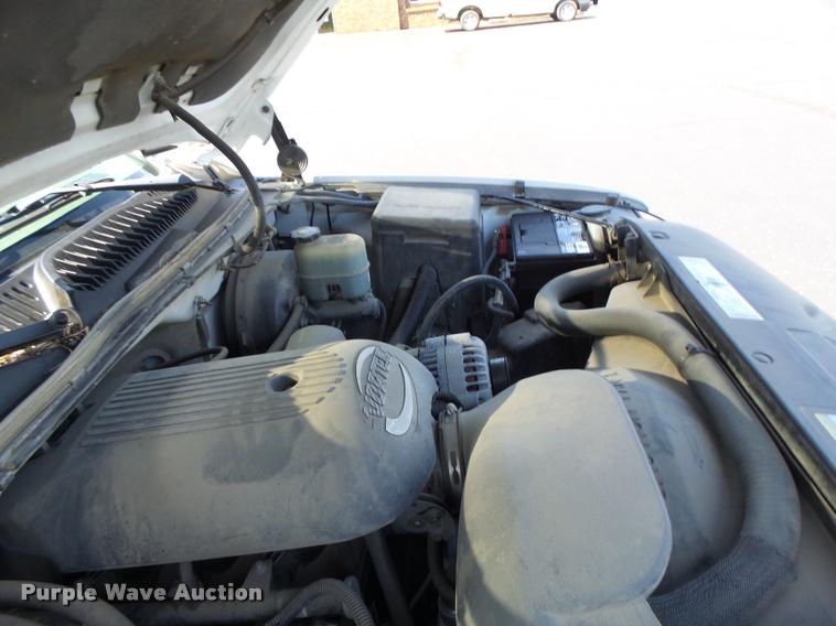 image for item DB1347 2001 Chevrolet Silverado 1500 pickup truck