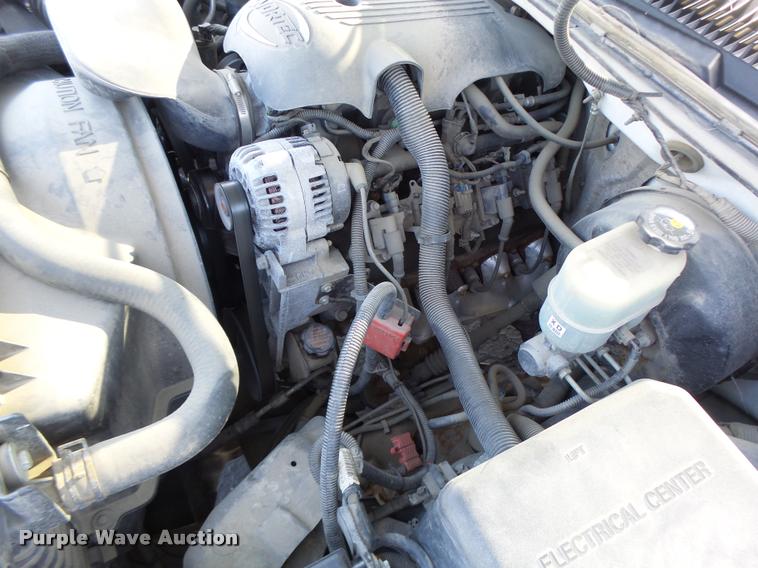 image for item DB1347 2001 Chevrolet Silverado 1500 pickup truck