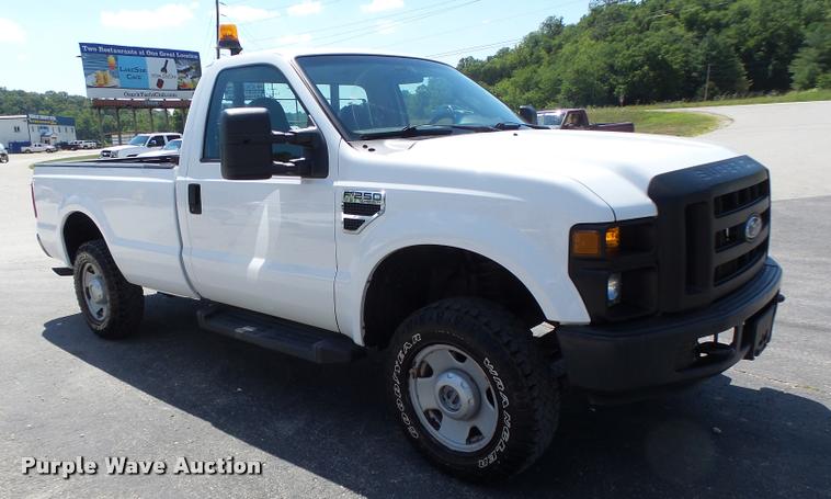 image for item DB1357 2008 Ford F250 Super Duty pickup truck