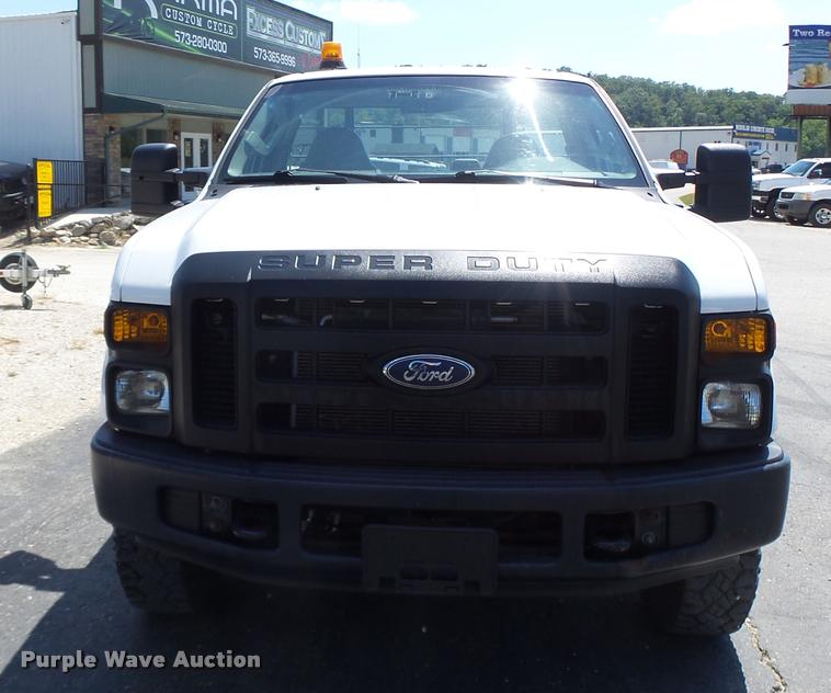 image for item DB1357 2008 Ford F250 Super Duty pickup truck