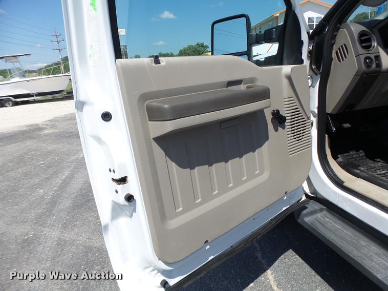 image for item DB1357 2008 Ford F250 Super Duty pickup truck