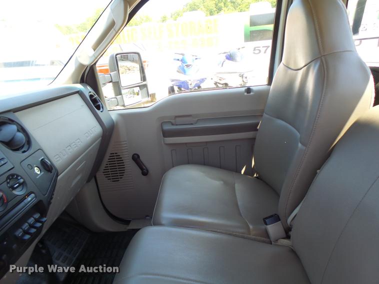 image for item DB1357 2008 Ford F250 Super Duty pickup truck