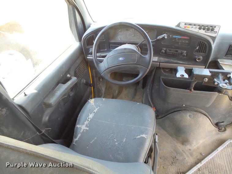 image for item DB2652 1994 Ford Econoline E350 bus