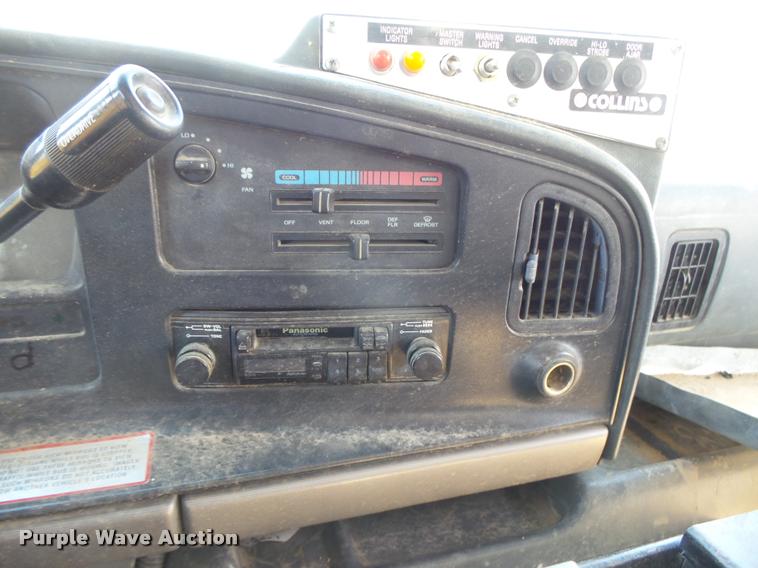 image for item DB2652 1994 Ford Econoline E350 bus