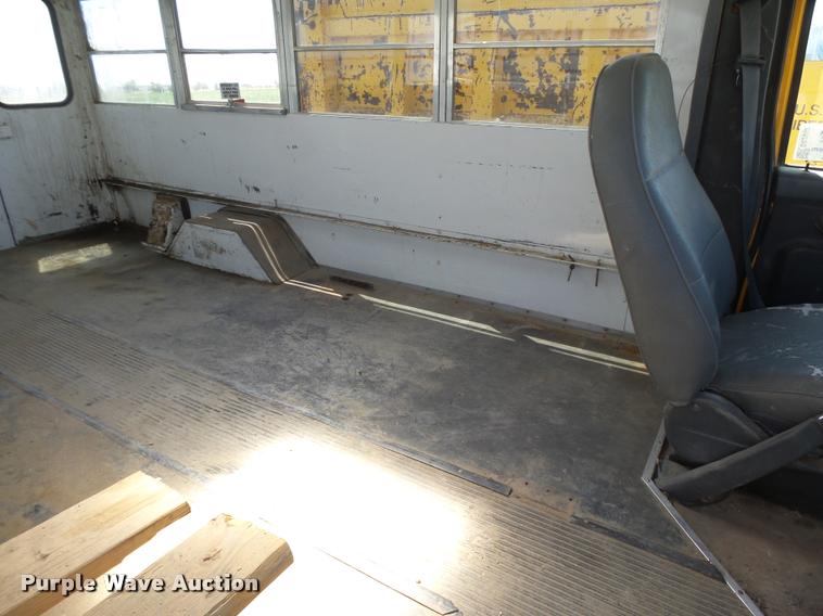 image for item DB2652 1994 Ford Econoline E350 bus