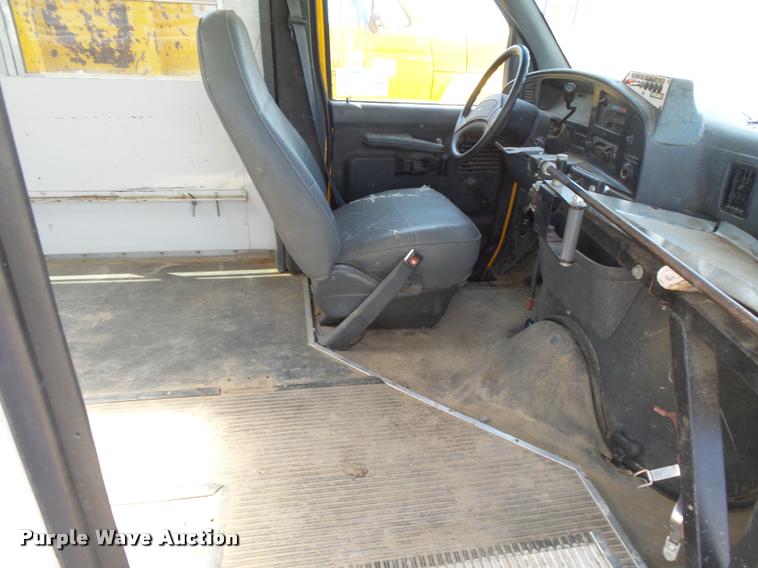 image for item DB2652 1994 Ford Econoline E350 bus