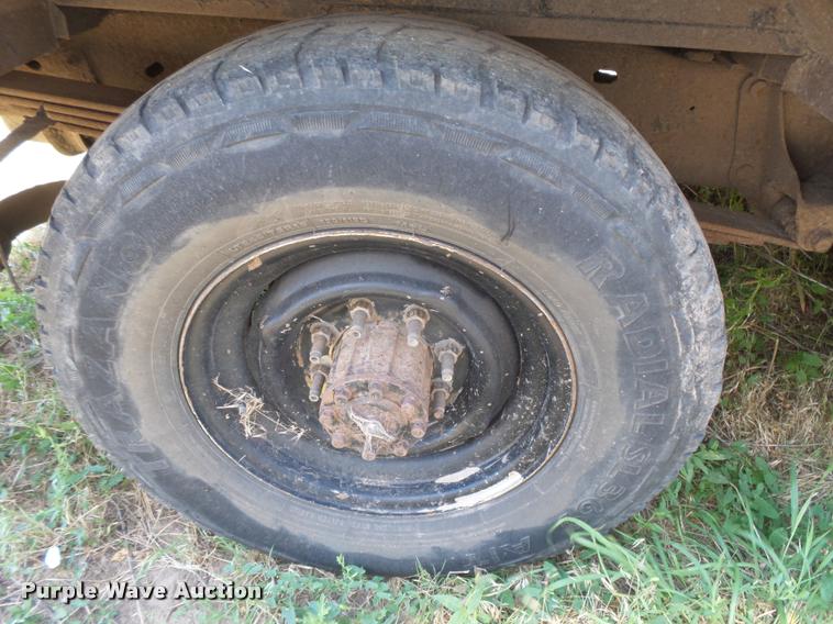 image for item DB2652 1994 Ford Econoline E350 bus