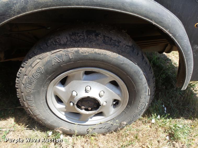 image for item DB2652 1994 Ford Econoline E350 bus