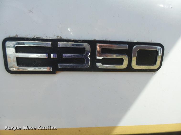 image for item DB2652 1994 Ford Econoline E350 bus