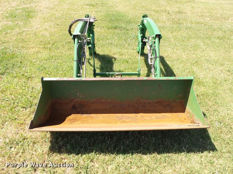 image for item DB4048 John Deere 300 loader