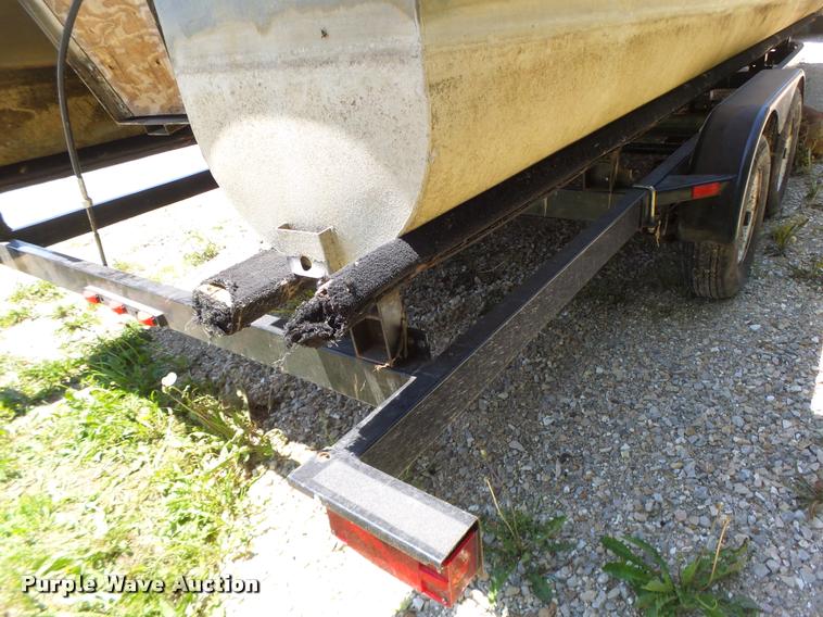 image for item DB5759 1988 Lowe Classic pontoon boat