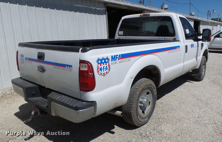 image for item DB5781 2008 Ford F250 Super Duty pickup truck
