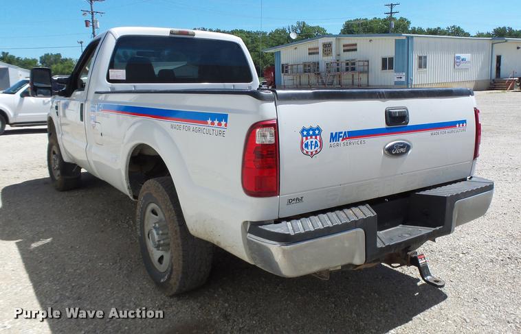 image for item DB5781 2008 Ford F250 Super Duty pickup truck