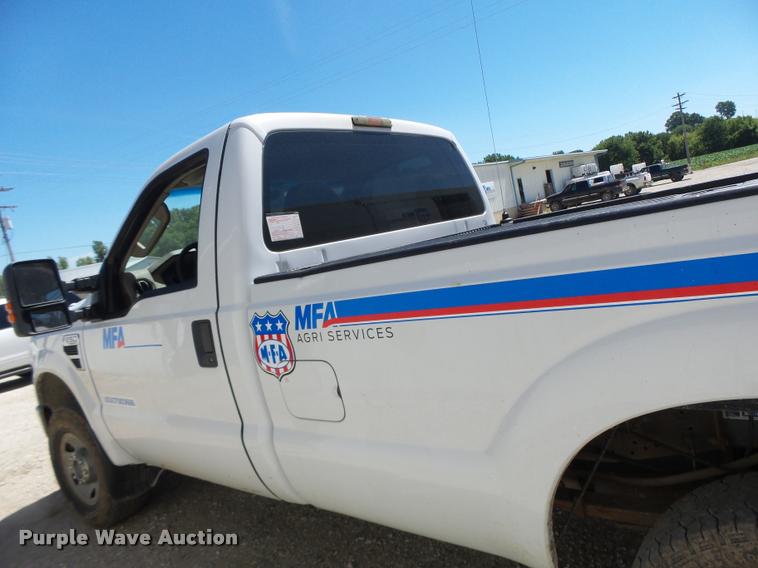 image for item DB5781 2008 Ford F250 Super Duty pickup truck