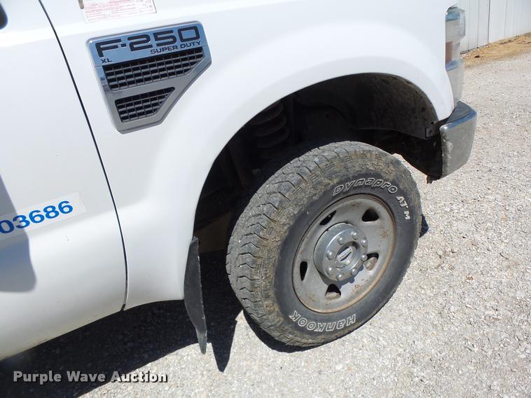 image for item DB5781 2008 Ford F250 Super Duty pickup truck