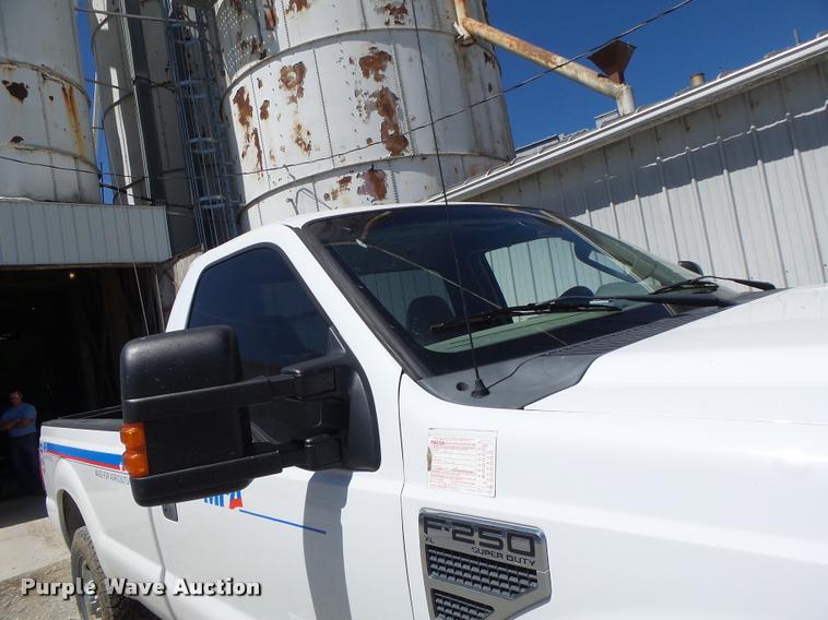 image for item DB5781 2008 Ford F250 Super Duty pickup truck