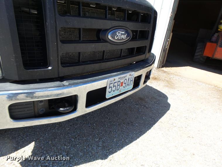 image for item DB5781 2008 Ford F250 Super Duty pickup truck