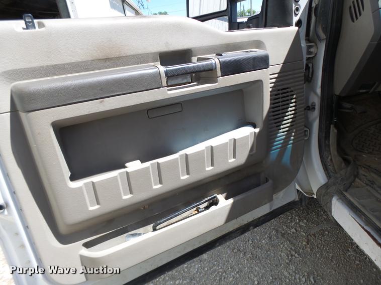 image for item DB5781 2008 Ford F250 Super Duty pickup truck