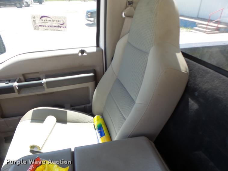 image for item DB5781 2008 Ford F250 Super Duty pickup truck