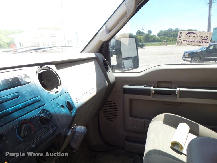 image for item DB5781 2008 Ford F250 Super Duty pickup truck