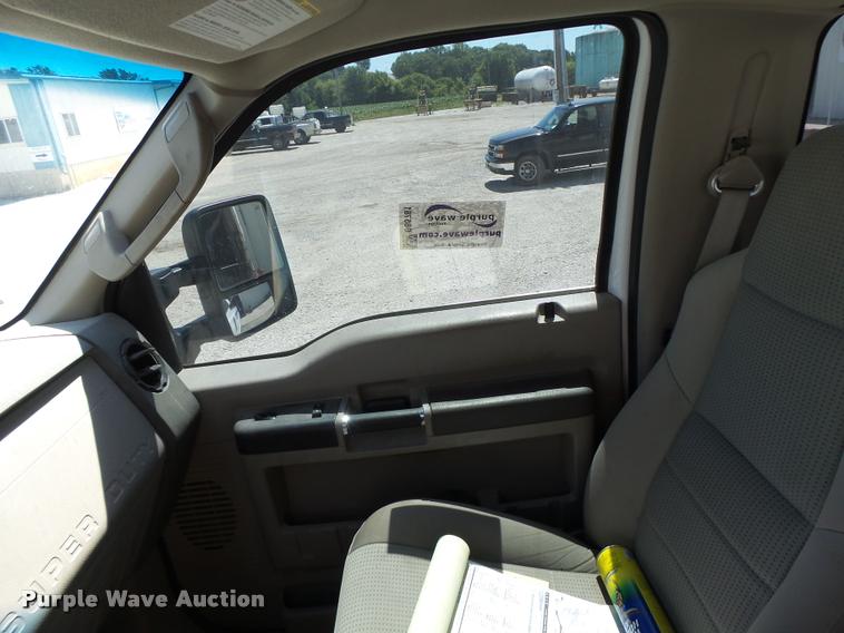 image for item DB5781 2008 Ford F250 Super Duty pickup truck
