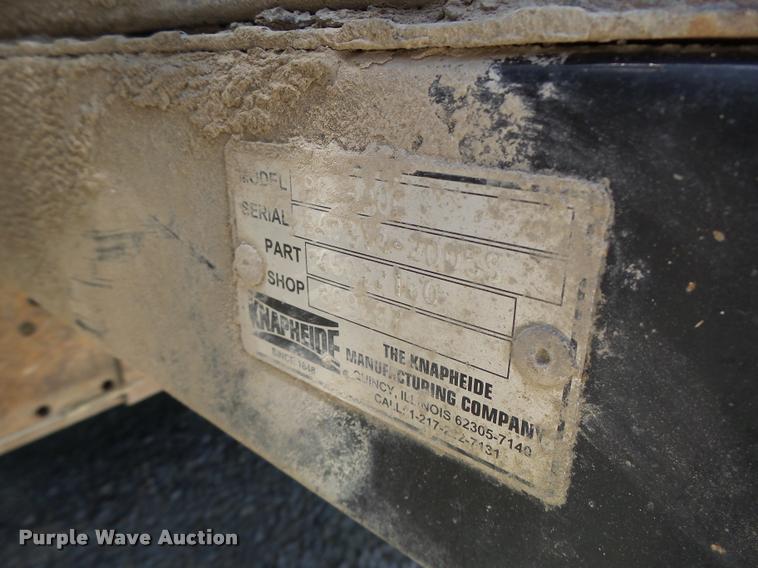 image for item DB5785 2006 Ford F350 Super Duty flatbed pickup truck