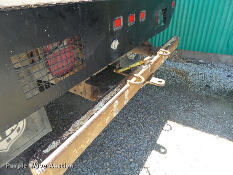 image for item DB5785 2006 Ford F350 Super Duty flatbed pickup truck