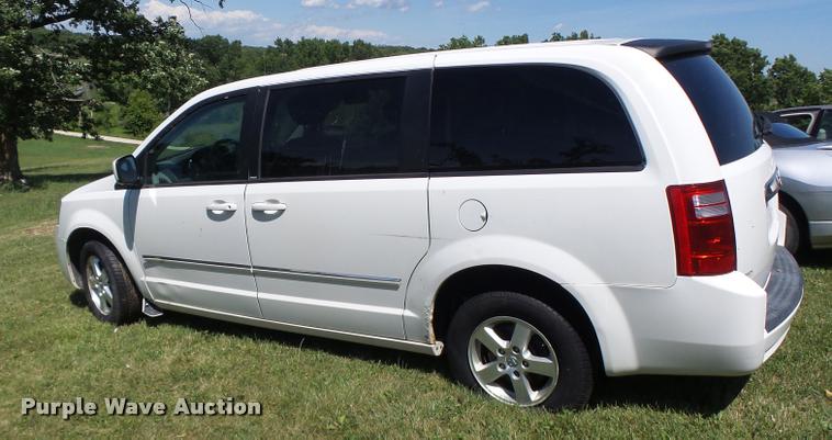 image for item DB5786 2008 Dodge Caravan van